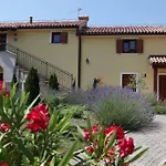Stancija Kovacici Bed & Breakfast
