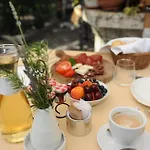 Bed & Breakfast Stancija Kovacici 4*