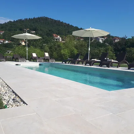 Bed & Breakfast Stancija Kovacici 4*