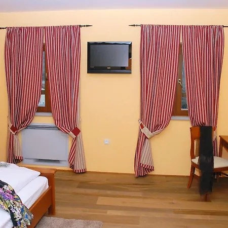 krevet i doručak Stancija Kovacici 4*