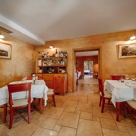 Stancija Kovacici Couette-café 4*